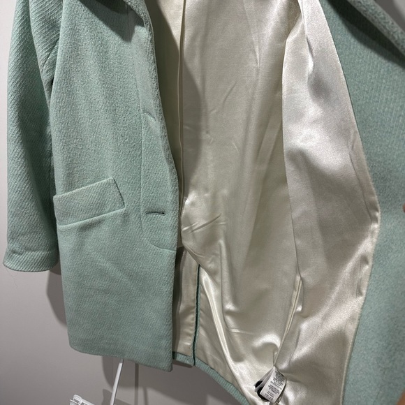 Jacket - Picture 5 of 5